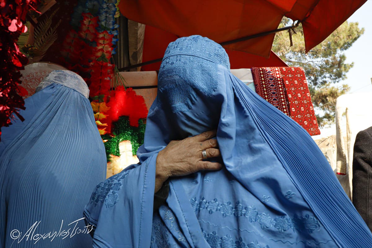 Αφγανιστάν woman islam burqa